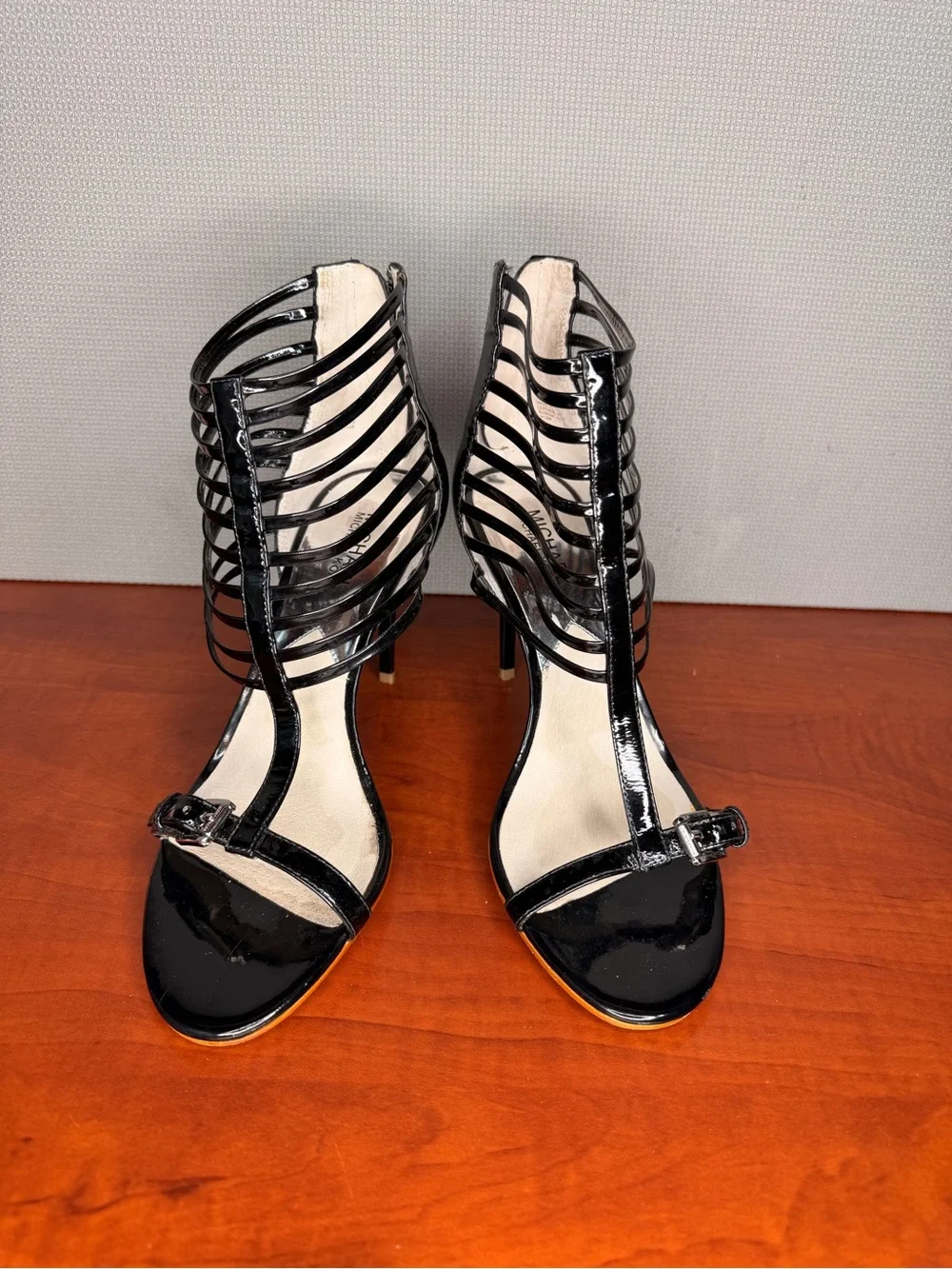 Michael Kors Black Patent Leather Heels Gladiator Zipper Closure Sandal 9.5M
